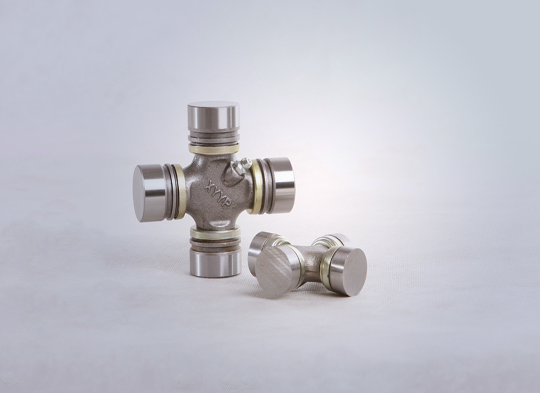 萬向節(jiē)十字軸-江(jiang)淮6700萬向節(jiē)-φ33×93-鷹牌軸承(chéng)