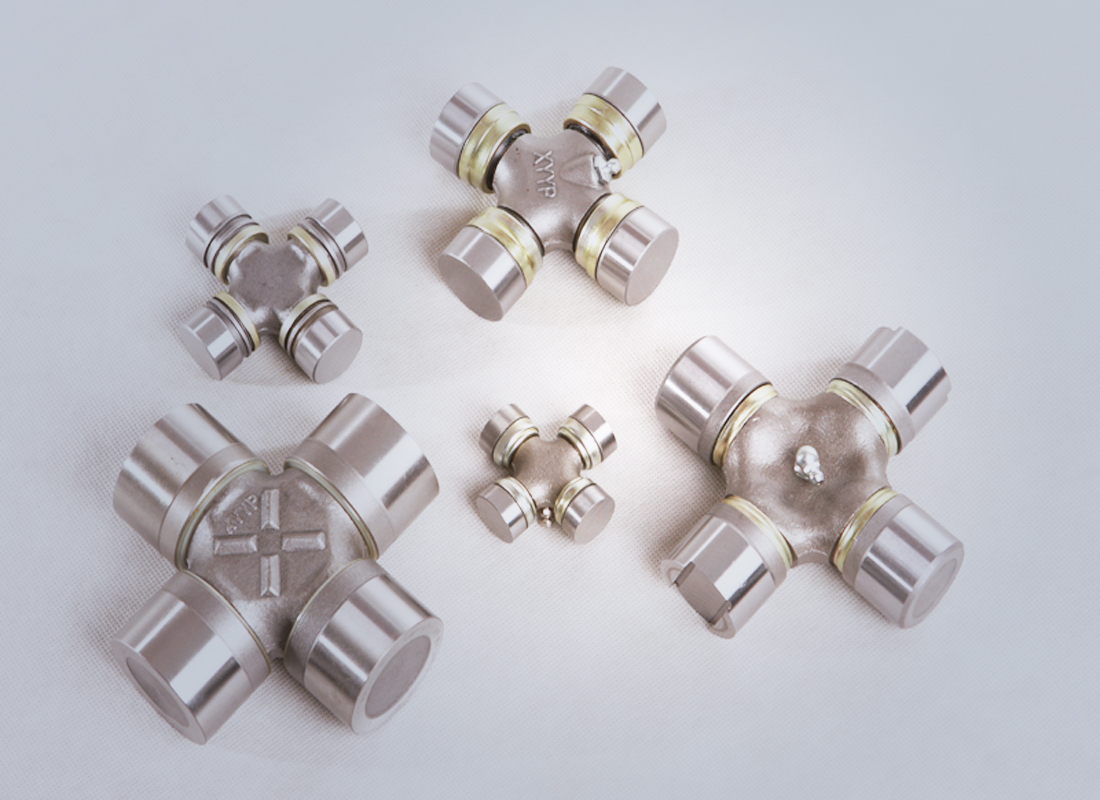 萬向節十字(zì)軸-EQ153方向機萬向節(jiē)-φ18×47-鷹牌軸承